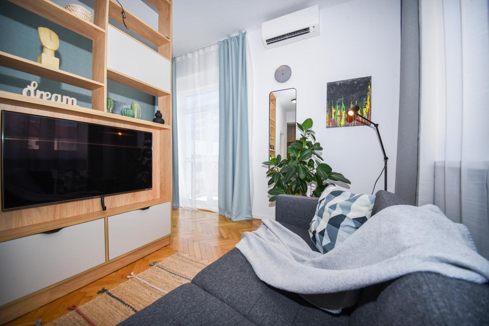 City Center Studio - Comfy & Modern براتسيلافا المظهر الخارجي الصورة